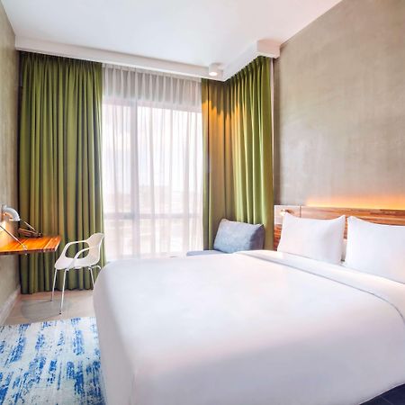 Ibis Styles Kota Kinabalu Inanam Hotel Екстериор снимка
