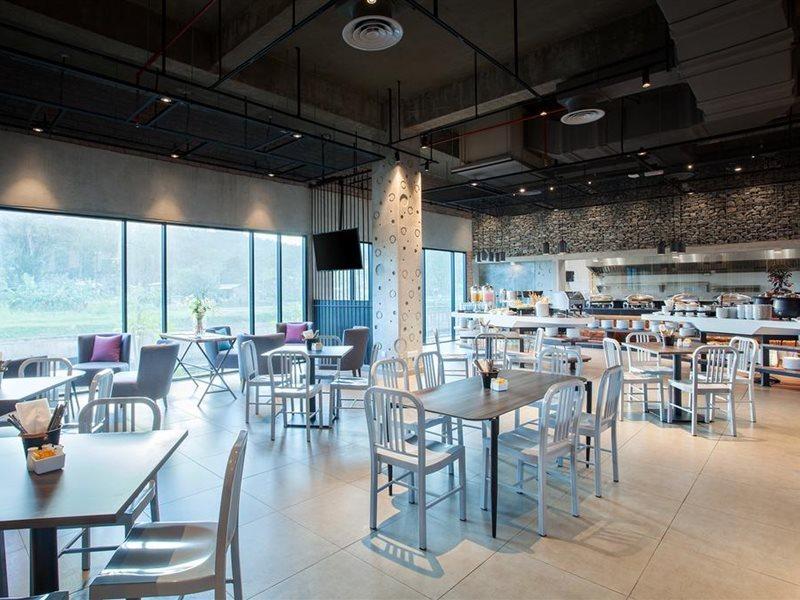 Ibis Styles Kota Kinabalu Inanam Hotel Екстериор снимка