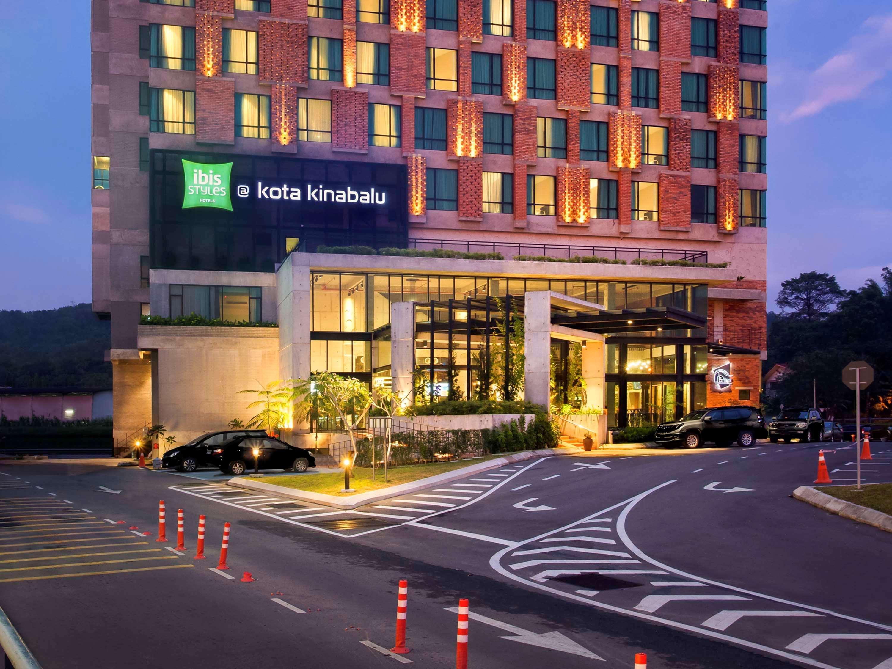 Ibis Styles Kota Kinabalu Inanam Hotel Екстериор снимка